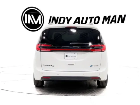 More photos of 2021 Chrysler Pacifica Hybrid Limited at Indy Auto Man - Indianapolis, IN