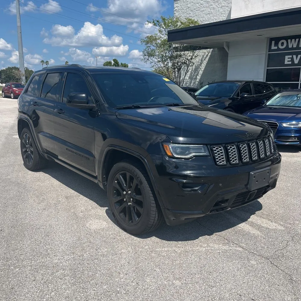 Black 2020 Jeep Grand Cherokee Altitude for sale in Indianapolis, IN