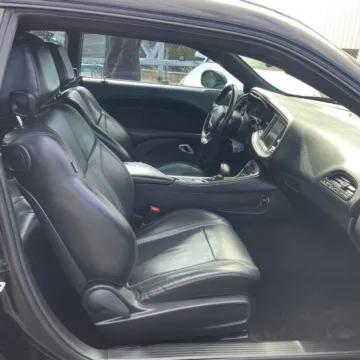 More photos of 2016 Dodge Challenger SXT at Indy Auto Man, IN