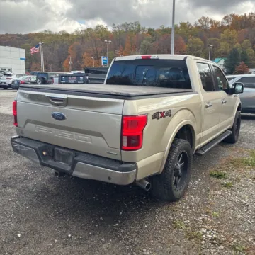 More photos of 2018 Ford F-150 Lariat at Indy Auto Man, IN