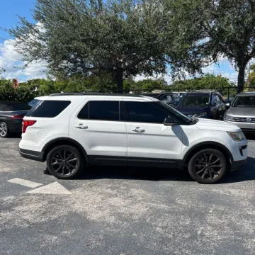 Another view of 2018 Ford Explorer XLT for sale in Indianapolis, IN at Indy Auto Man