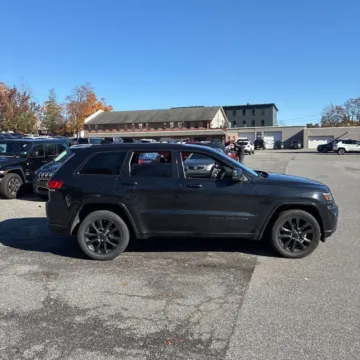 Another view of 2020 Jeep Grand Cherokee Altitude for sale in Indianapolis, IN at Indy Auto Man