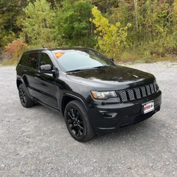 Black 2021 Jeep Grand Cherokee Laredo X for sale in Indianapolis, IN