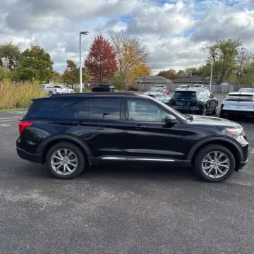 Another view of 2020 Ford Explorer XLT for sale in Indianapolis, IN at Indy Auto Man