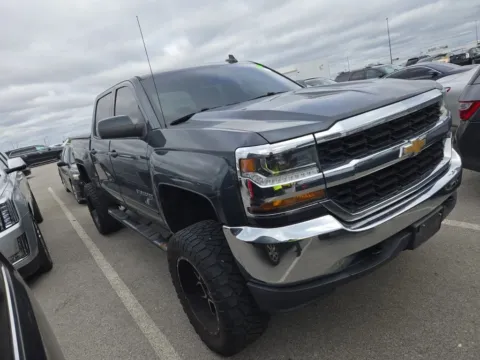 Gray 2018 Chevrolet Silverado 1500 LT LT1 for sale in Indianapolis, IN
