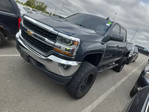 Photos of 2018 Chevrolet Silverado 1500 LT LT1 for sale in Indianapolis, IN at Indy Auto Man