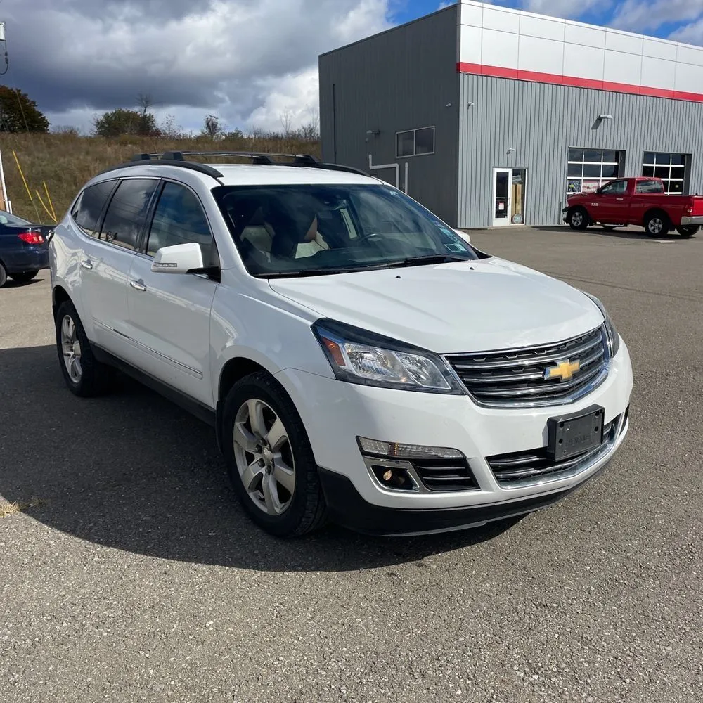 White 2017 Chevrolet Traverse Premier for sale in Indianapolis, IN