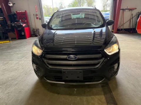 Photos of 2019 Ford Escape SEL for sale in Indianapolis, IN at Indy Auto Man