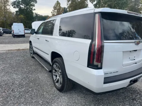 Another view of 2019 Cadillac Escalade ESV Premium for sale in Indianapolis, IN at Indy Auto Man