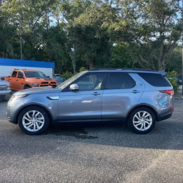 More photos of 2018 Land Rover Discovery HSE at Indy Auto Man, IN