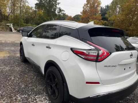 More photos of 2017 Nissan Murano SL at Indy Auto Man, IN