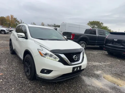 White 2017 Nissan Murano SL for sale in Indianapolis, IN