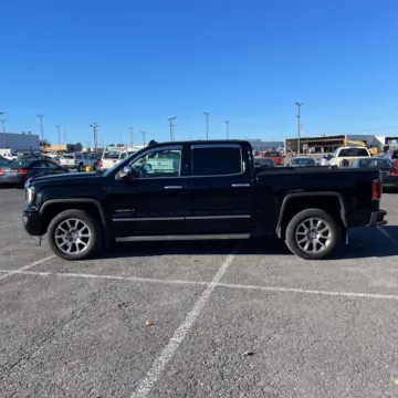 More photos of 2017 GMC Sierra 1500 Denali at Indy Auto Man, IN