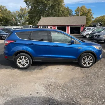 Another view of 2017 Ford Escape SE for sale in Indianapolis, IN at Indy Auto Man