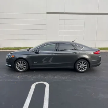 More photos of 2018 Ford Fusion Energi SE Luxury at Indy Auto Man, IN