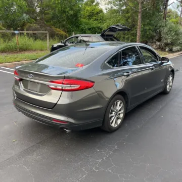 More photos of 2018 Ford Fusion Energi SE Luxury at Indy Auto Man, IN