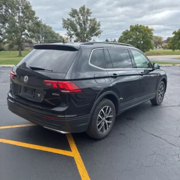 More photos of 2019 Volkswagen Tiguan 2.0T SE 4Motion at Indy Auto Man, IN