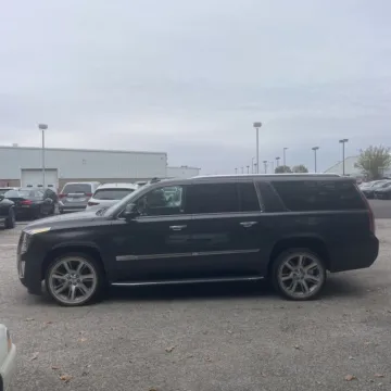 More photos of 2016 Cadillac Escalade ESV Luxury at Indy Auto Man, IN