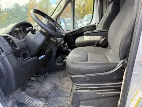 More photos of 2022 Ram ProMaster 2500 High Roof at Indy Auto Man, IN