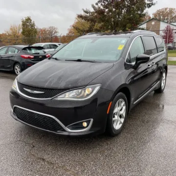 Photos of 2017 Chrysler Pacifica Touring L Plus for sale in Indianapolis, IN at Indy Auto Man