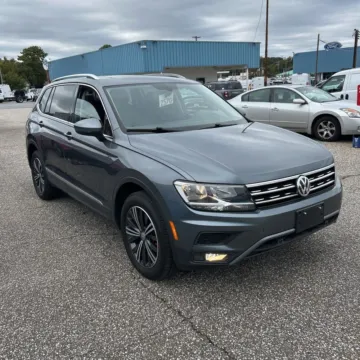 Gray 2019 Volkswagen Tiguan 2.0T SEL 4Motion for sale in Indianapolis, IN