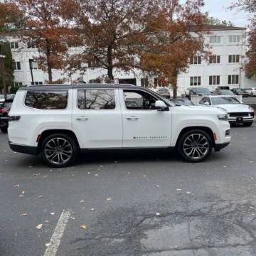 Another view of 2022 Jeep Grand Wagoneer Series III for sale in Indianapolis, IN at Indy Auto Man