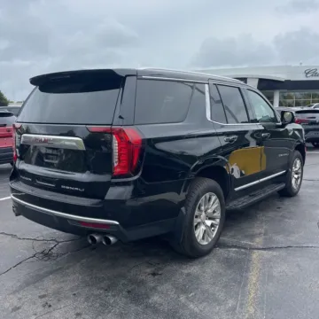 More photos of 2021 GMC Yukon Denali at Indy Auto Man, IN