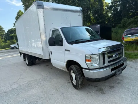 White 2016 Ford E-450SD for sale in Indianapolis, IN