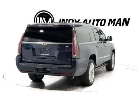 More photos of 2018 Cadillac Escalade ESV Platinum Edition at Indy Auto Man, IN