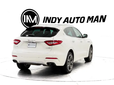 More photos of 2018 Maserati Levante GranLusso at Indy Auto Man, IN