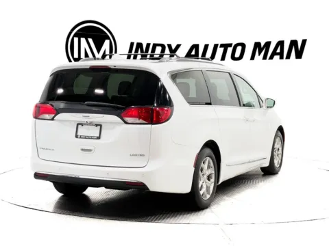 More photos of 2018 Chrysler Pacifica Limited at Indy Auto Man - Indianapolis, IN