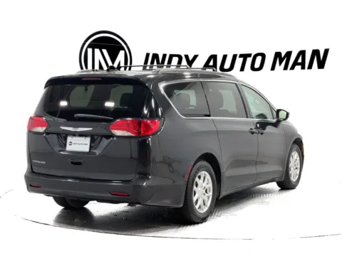 More photos of 2020 Chrysler Voyager LXI at Indy Auto Man, IN