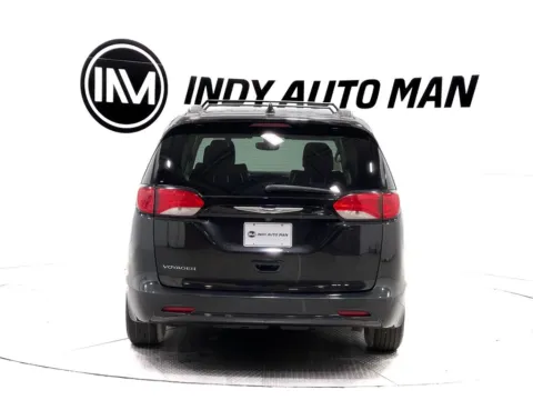 More photos of 2020 Chrysler Voyager LXI at Indy Auto Man, IN