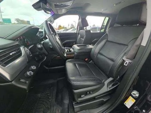 More photos of 2019 Chevrolet Suburban LT at Indy Auto Man, IN