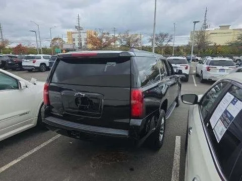 Another view of 2019 Chevrolet Suburban LT for sale in Indianapolis, IN at Indy Auto Man