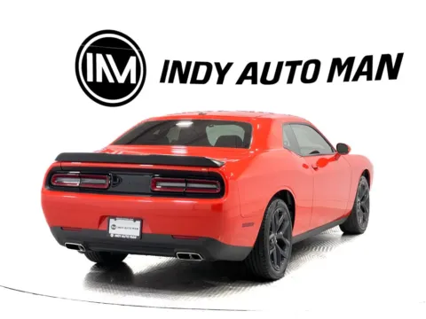 More photos of 2022 Dodge Challenger SXT at Indy Auto Man - Indianapolis, IN