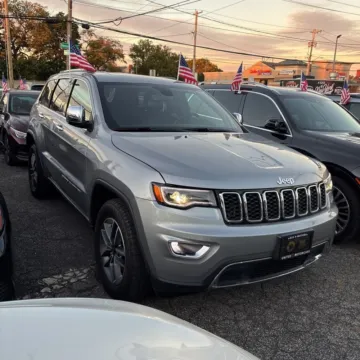 Silver 2020 Jeep Grand Cherokee Limited for sale in Indianapolis, IN