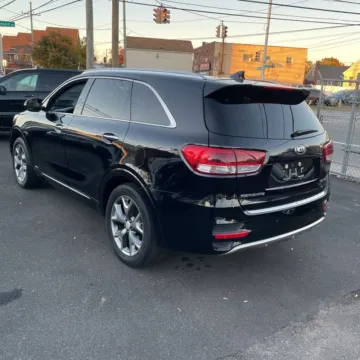 More photos of 2017 Kia Sorento SX at Indy Auto Man, IN