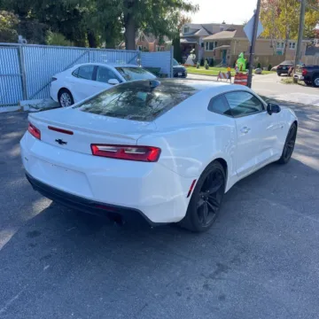 More photos of 2017 Chevrolet Camaro 1LT at Indy Auto Man, IN
