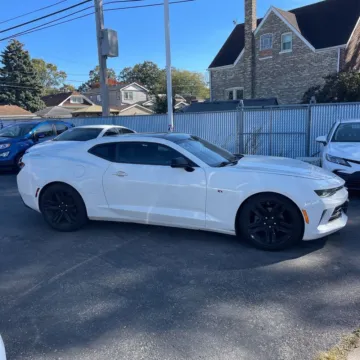 Another view of 2017 Chevrolet Camaro 1LT for sale in Indianapolis, IN at Indy Auto Man