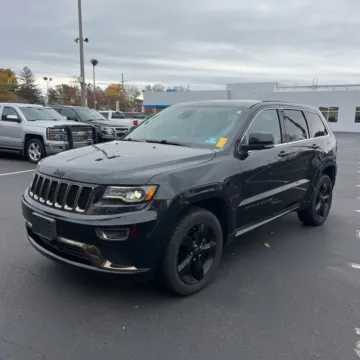 Photos of 2015 Jeep Grand Cherokee High Altitude for sale in Indianapolis, IN at Indy Auto Man