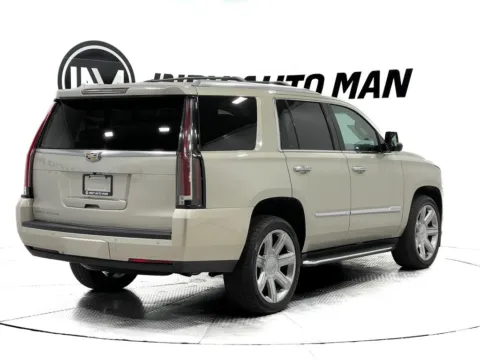 More photos of 2016 Cadillac Escalade Premium at Indy Auto Man - Indianapolis, IN