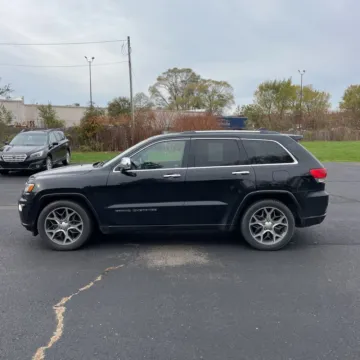 More photos of 2020 Jeep Grand Cherokee Overland at Indy Auto Man, IN