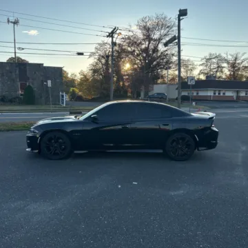 More photos of 2021 Dodge Charger R/T at Indy Auto Man, IN