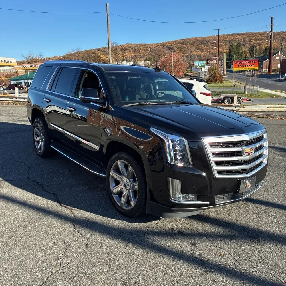 2018 Cadillac Escalade Luxury