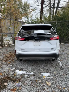 More photos of 2020 Ford Edge SEL at Indy Auto Man, IN
