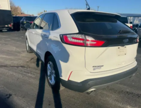 More photos of 2020 Ford Edge SEL at Indy Auto Man, IN