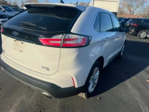 More photos of 2020 Ford Edge SEL at Indy Auto Man, IN