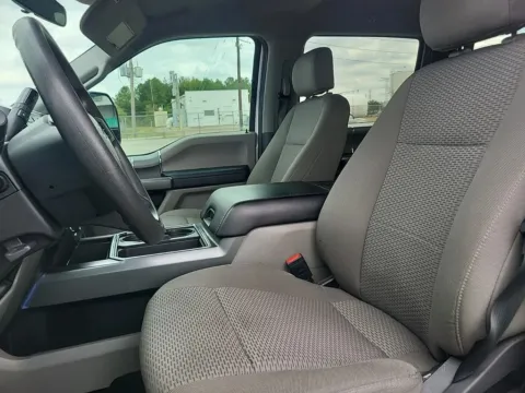 More photos of 2020 Ford F-350SD XLT at Indy Auto Man, IN