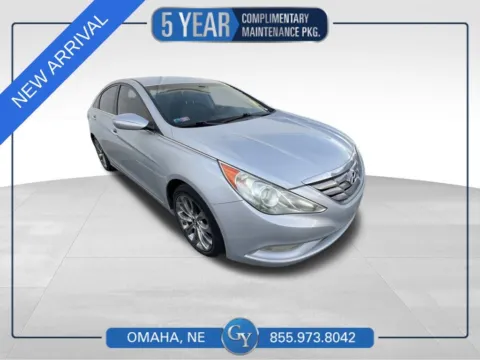 Silver 2011 Hyundai Sonata SE for sale in Omaha, NE